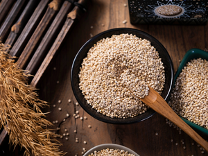 8 Essential Foods to Improve Digestion